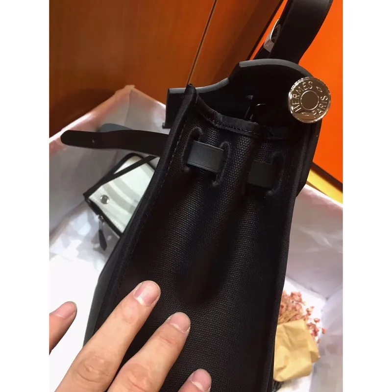 Hermes Herbag Zip 31cm Bag In Black Leather And Toile