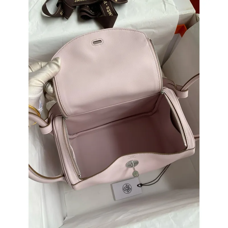 Hermes Lindy 26 Handmade Bag in Mauve Pale Swift Calfskin