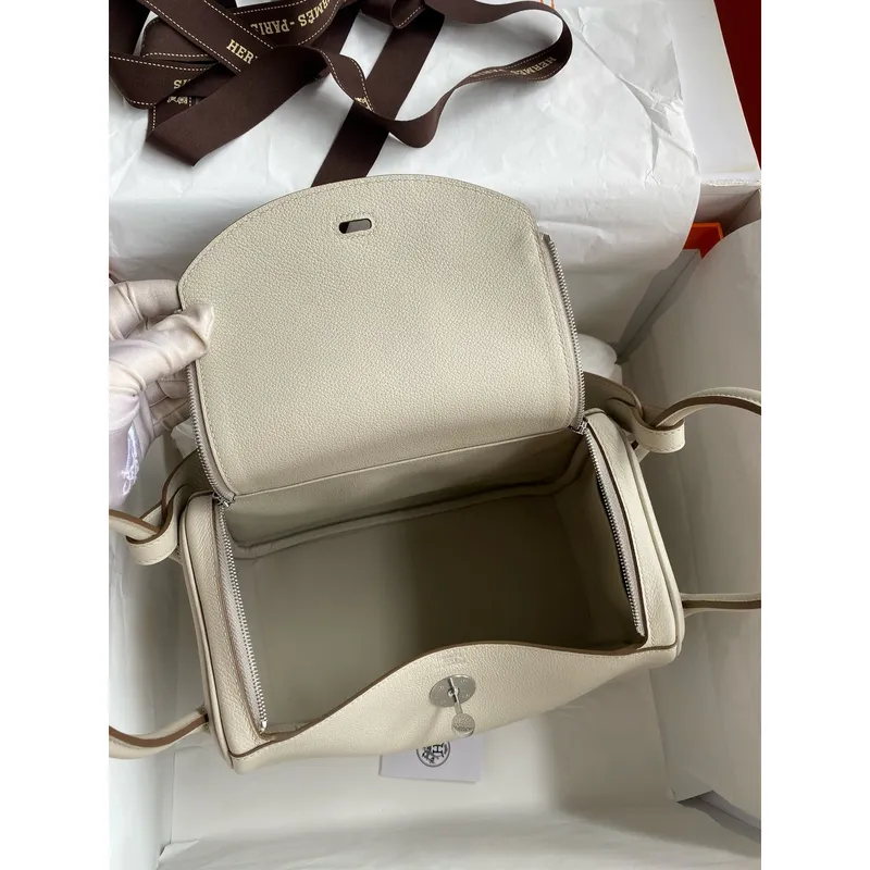 Hermes Lindy 26 Handmade Bag in Beton Swift Calfskin