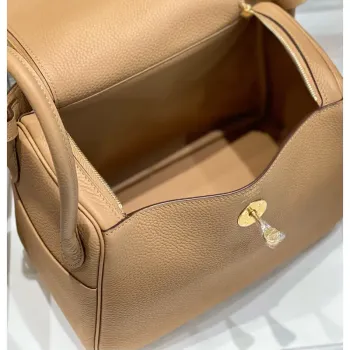 Hermes Lindy 26cm Bag In Chai Clemence Leather GHW
