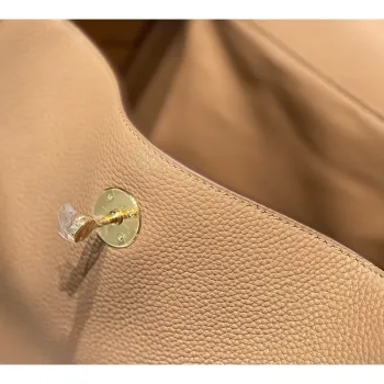 Hermes Lindy 26cm Bag In Chai Clemence Leather GHW