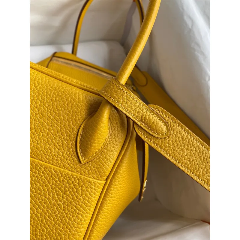 Hermes Lindy 26 Handmade Bag In Jaune Ambre Clemence Leather