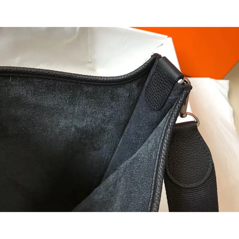 Hermes Evelyne III 29 Bag In Black Clemence Leather