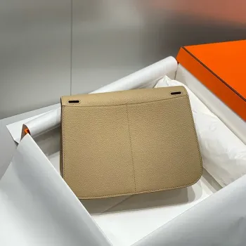 Hermes Halzan 25 Bag in Trench Clemence Leather