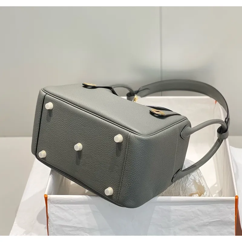 Hermes Lindy 26cm Bag In Gris Meyer Clemence Leather GHW