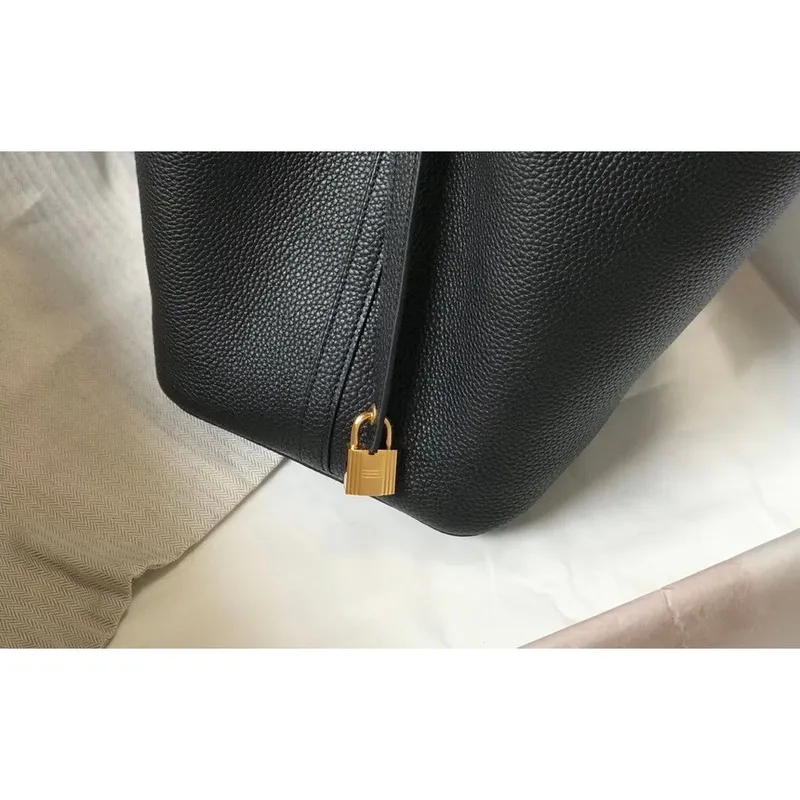 Hermes Picotin Lock 22 Bag In Black Clemence Leather