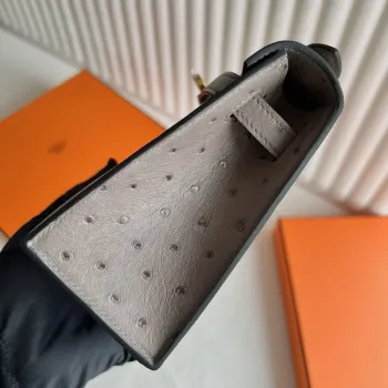 Kelly Pochette Handmade Bag in Gris Tourterelle Ostrich Leather