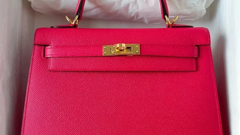 Hermes Kelly Sellier 28 in Rose Extreme Epsom Calfskin — Handcrafted Elegance