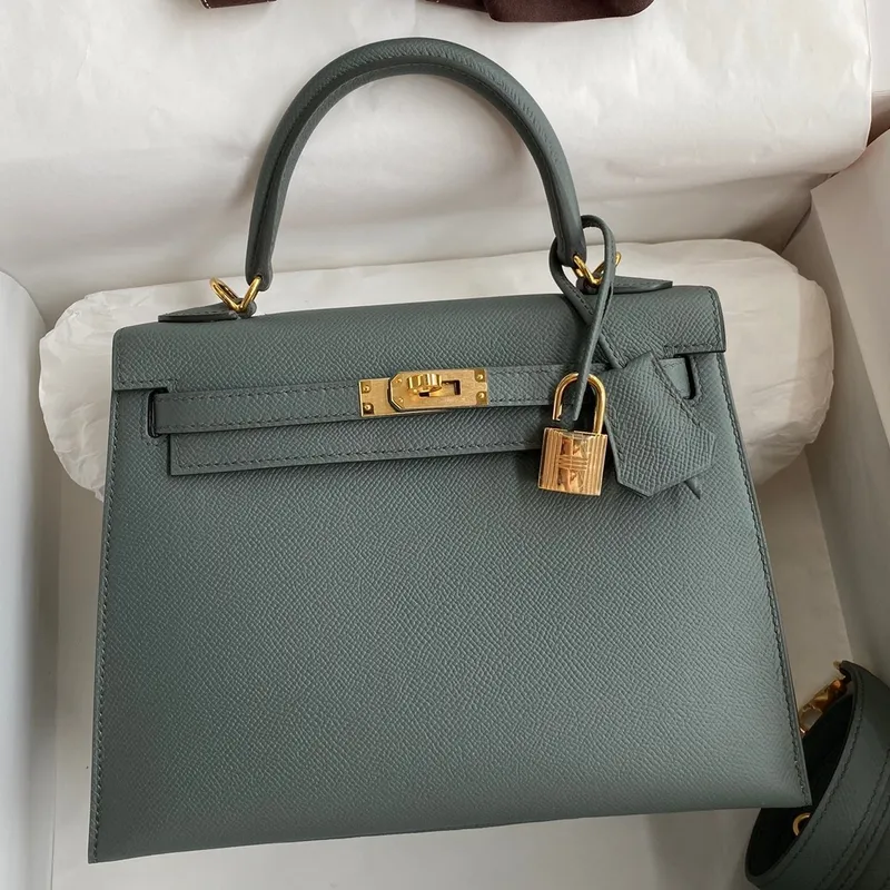 Kelly Sellier 25 Handmade Bag In Vert Amande Epsom Calfskin