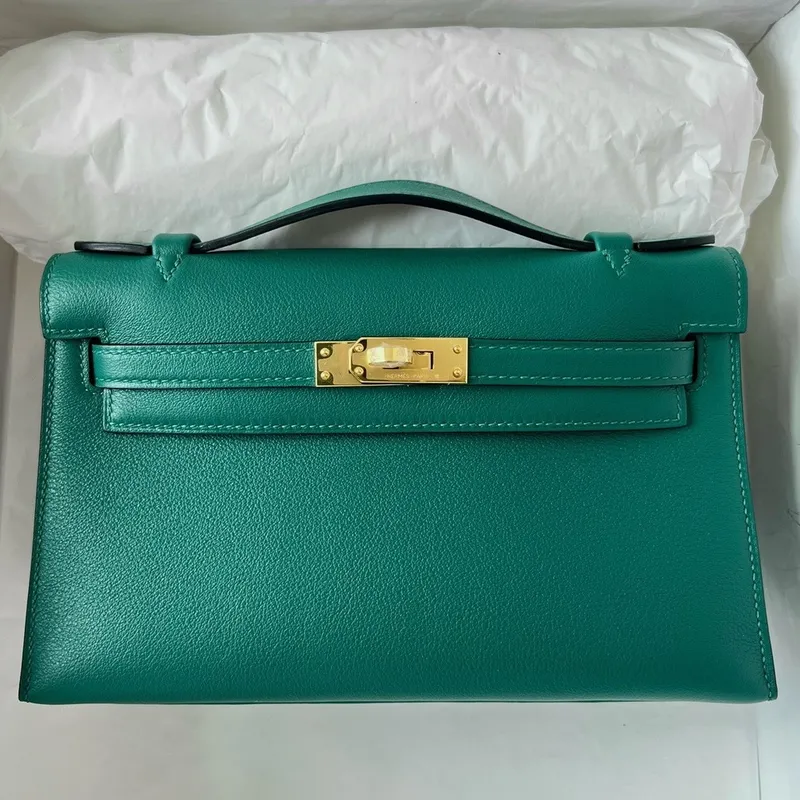 Kelly Pochette Handmade Bag In Malachite Swift Calfskin