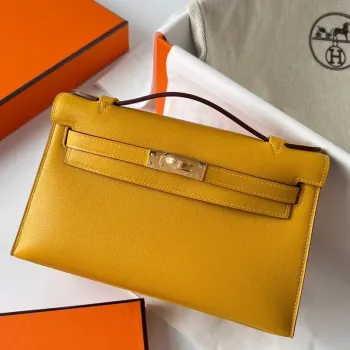 Kelly Pochette Handmade Bag In Jaune Ambre Swift Calfskin