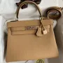Kelly Retourne 28 Handmade Bag In Chai Clemence Leather