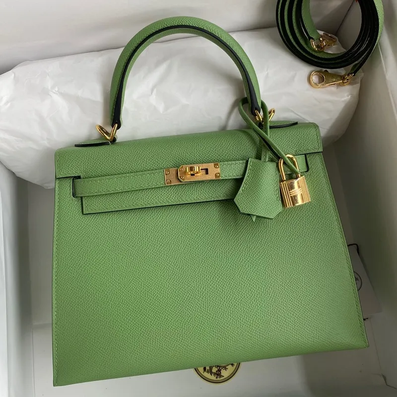 Kelly Sellier 25 Handmade Bag In Vert Criquet Epsom Calfskin