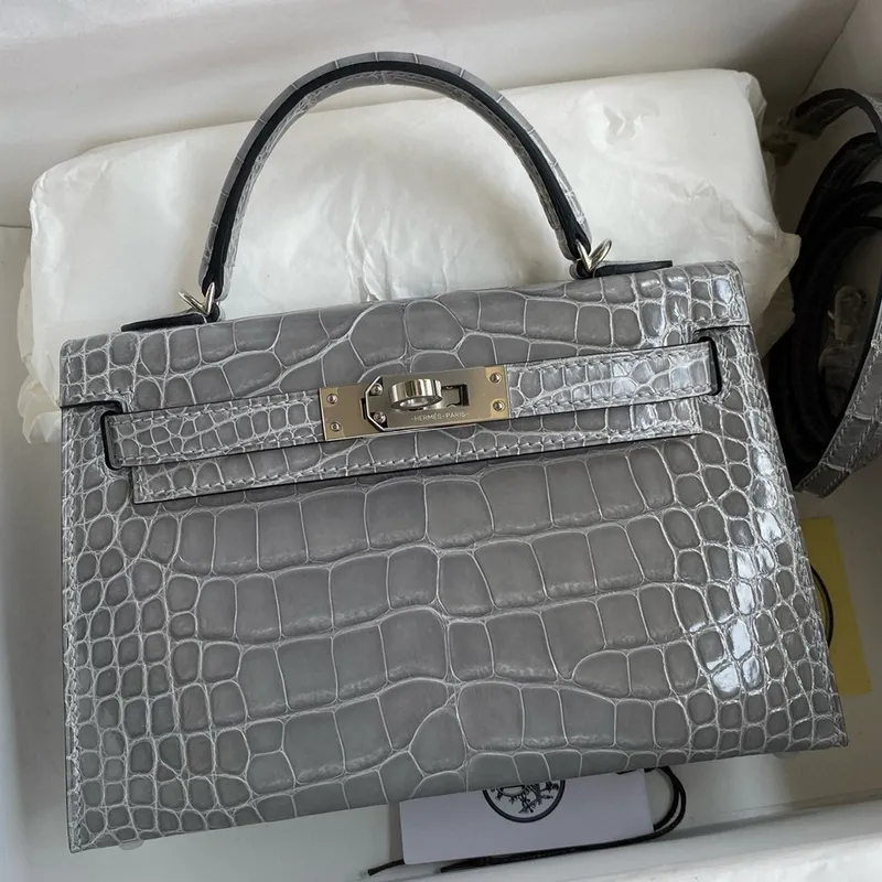 Kelly Mini II Sellier Handmade Bag in Gris Ciment Shiny Alligator Leather