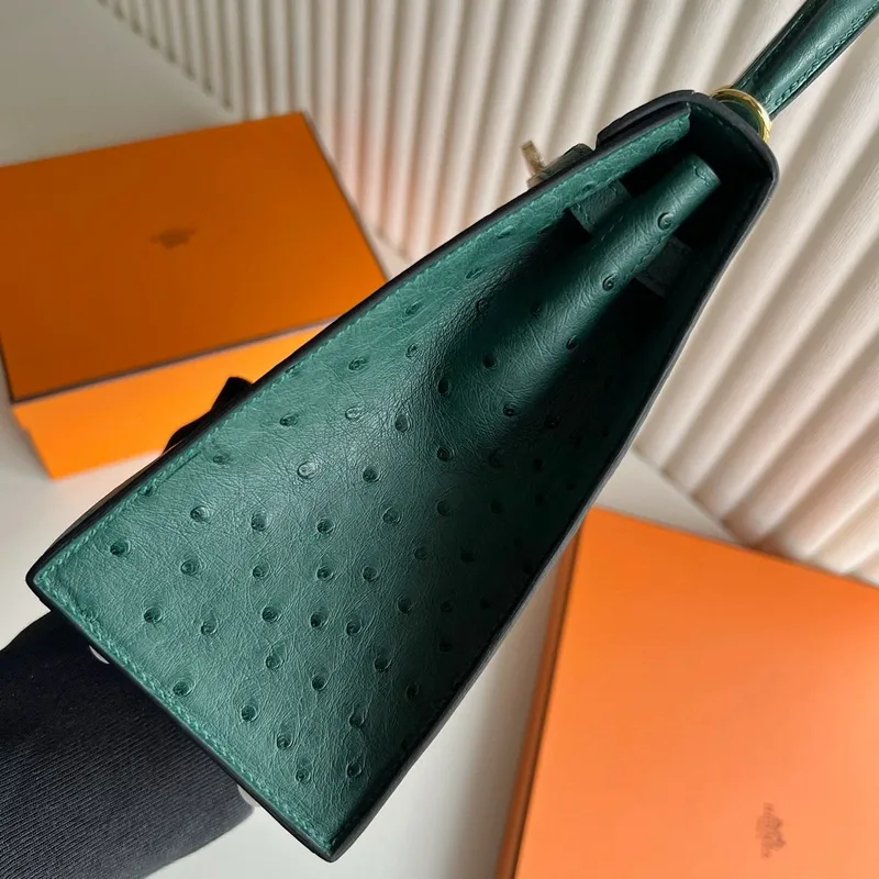 Kelly Sellier 25 Handmade Bag in Malachite Ostrich Leather