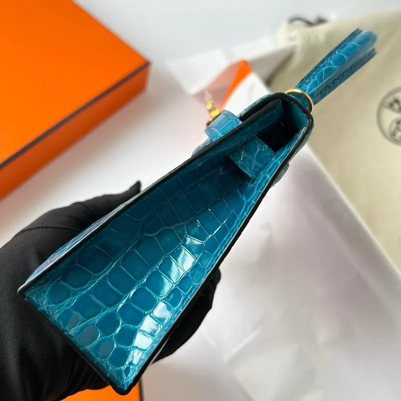 Kelly Mini II Sellier Handmade Bag in Blue Izmir Shiny Alligator Leather