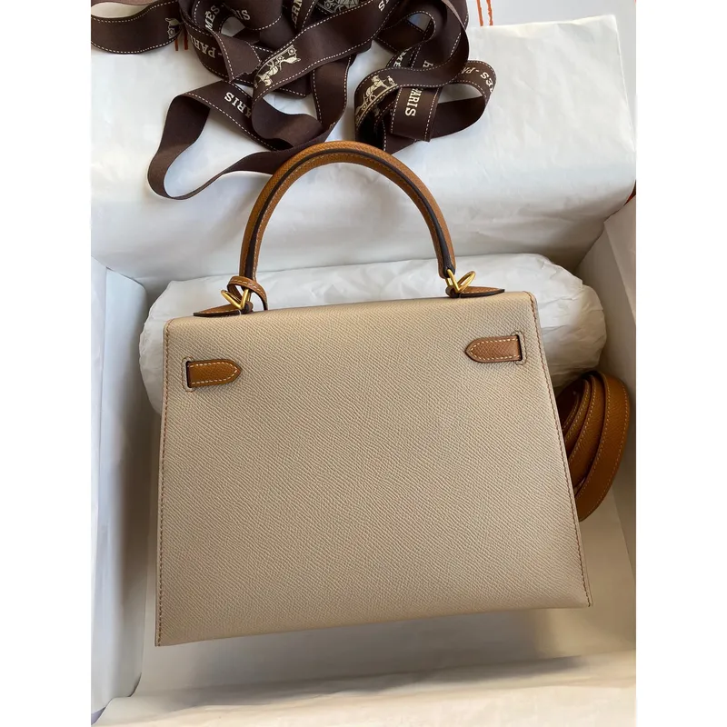 Kelly Sellier 25 Bicolor Bag in Trench and Craie Epsom Calfskin