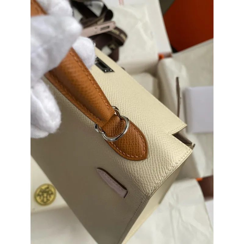 Hermes HSS Kelly 25 Sellier Bag in Craie/Gold/Mauve Pale Epsom Calfskin