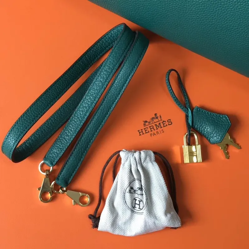 Kelly 32cm Retourne Bag In Malachite Clemence Leather