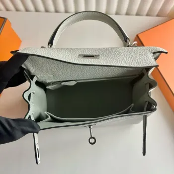 Kelly Retourne 25 Handmade Bag in Gris Neve Clemence Leather