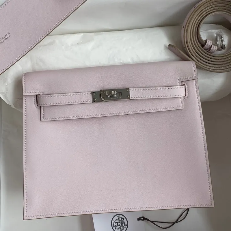 Kelly Danse II Bag In Mauve Pale Evercolor Calfskin