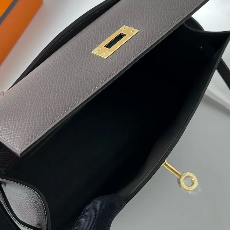 Kelly Pochette Handmade Bag In Etain Epsom Calfskin