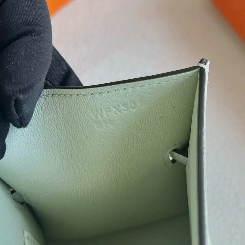 Kelly En Desordre 20 Handmade Bag in Vert Fizz Epsom Calfskin