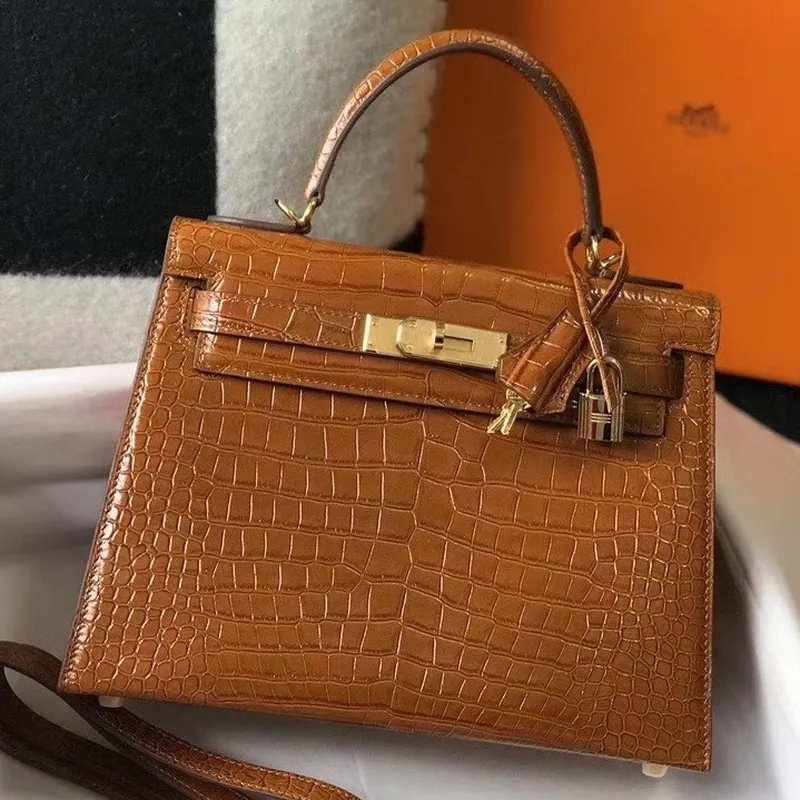 Kelly 25 cm Bag In Brown Embossed Crocodile
