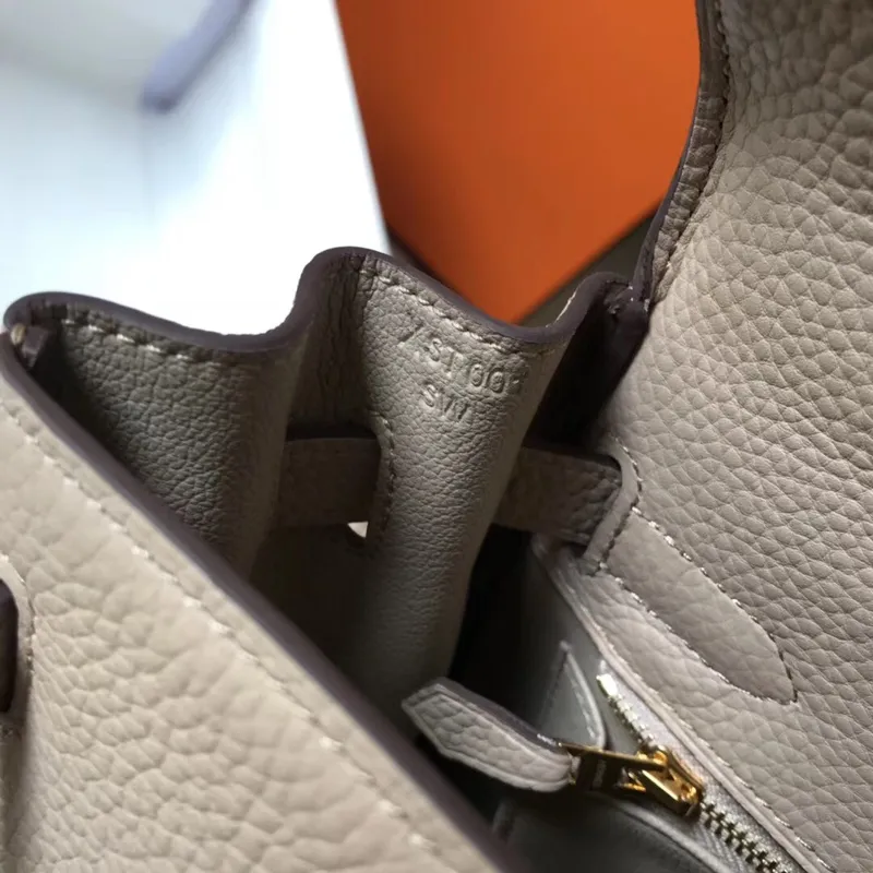 Kelly 28cm Retourne Bag In Argile Clemence Leather