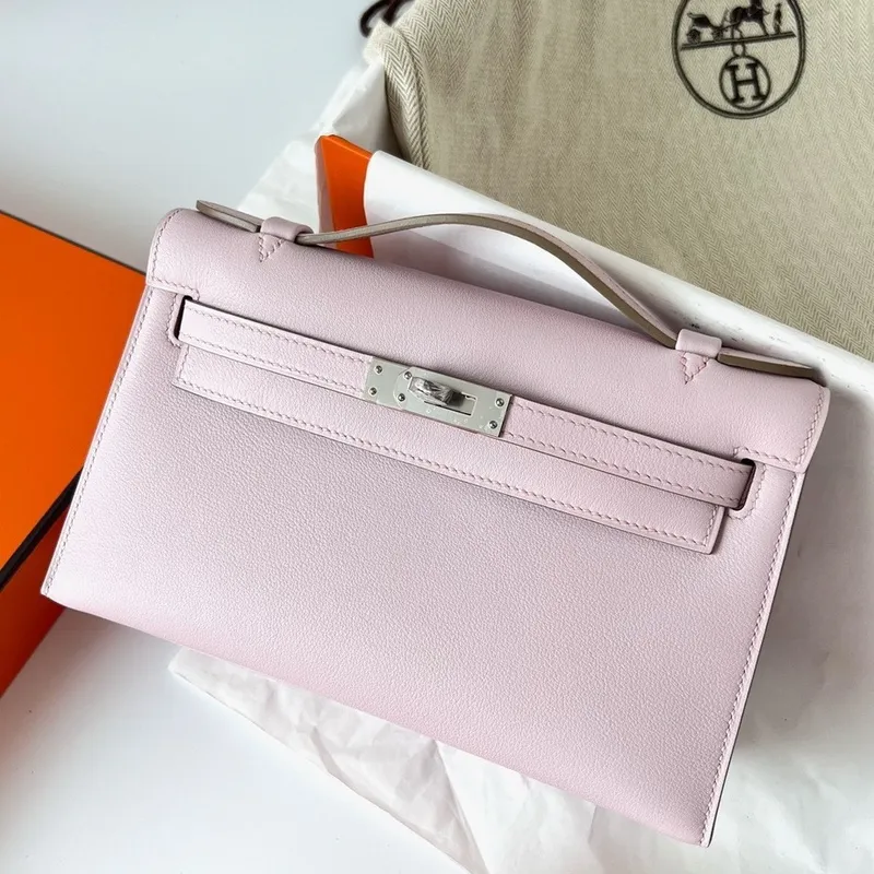 Kelly Pochette Handmade Bag In Mauve Pale Swift Calfskin