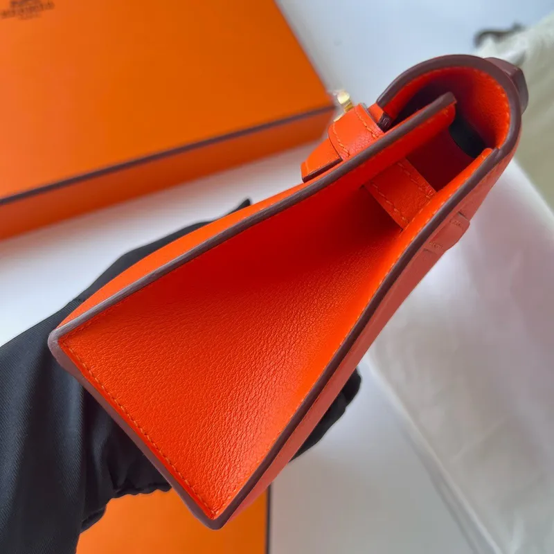 Kelly Pochette Handmade Bag In Rouge Piment Swift Calfskin