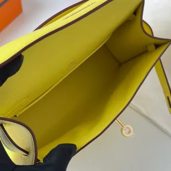 Kelly Pochette Handmade Bag In Lime Swift Calfskin