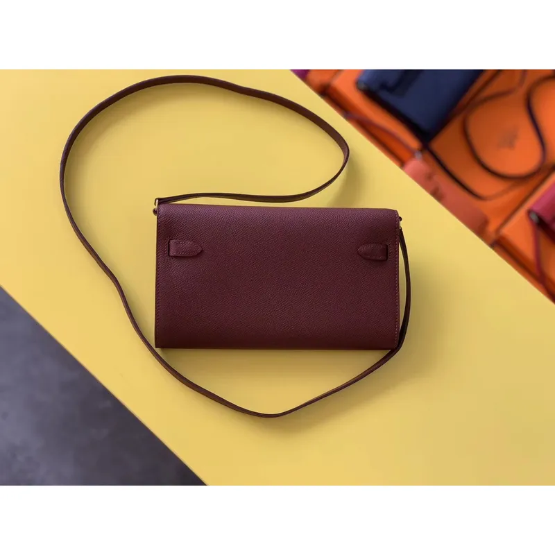 Kelly Classique To Go Wallet In Bordeaux Epsom Calfskin