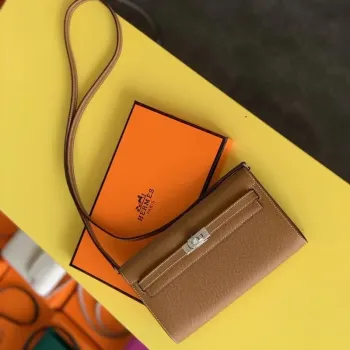 Kelly Classique To Go Wallet In Gold Epsom Calfskin