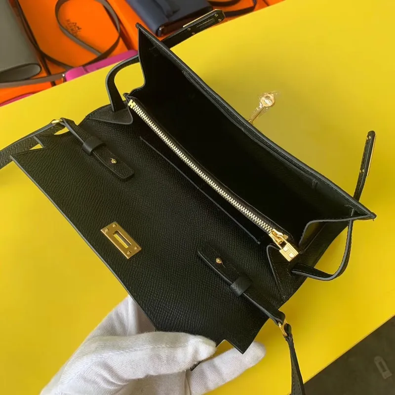 Kelly Classique To Go Wallet In Black Epsom Calfskin