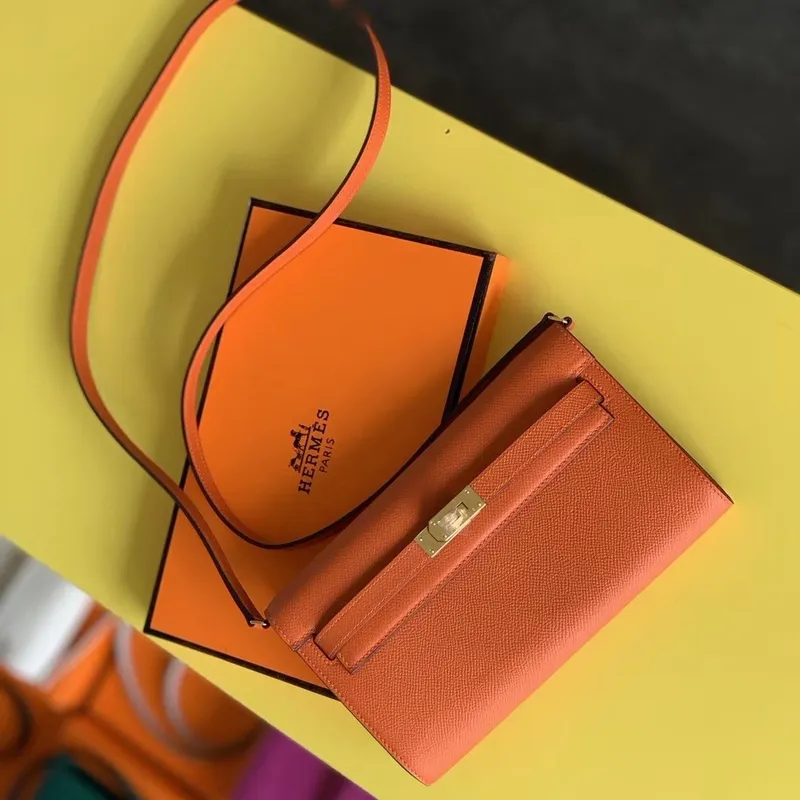 Kelly Classique To Go Wallet In Orange Epsom Calfskin