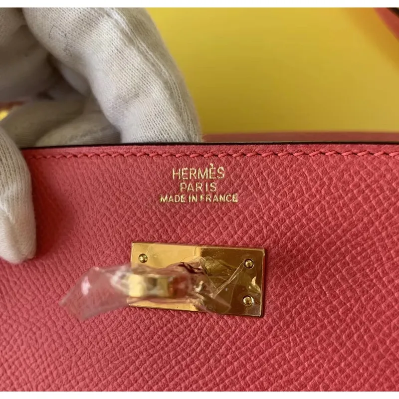 Kelly Classique To Go Wallet In Rose Lipstick Epsom Calfskin