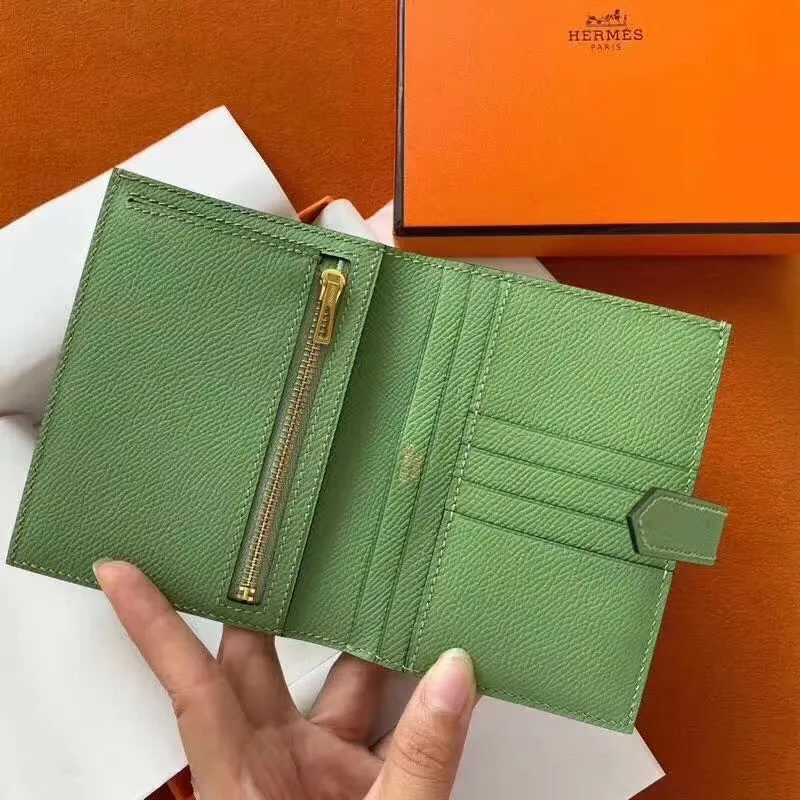Hermes Bearn Compact Wallet In Vert Criquet Epsom Leather