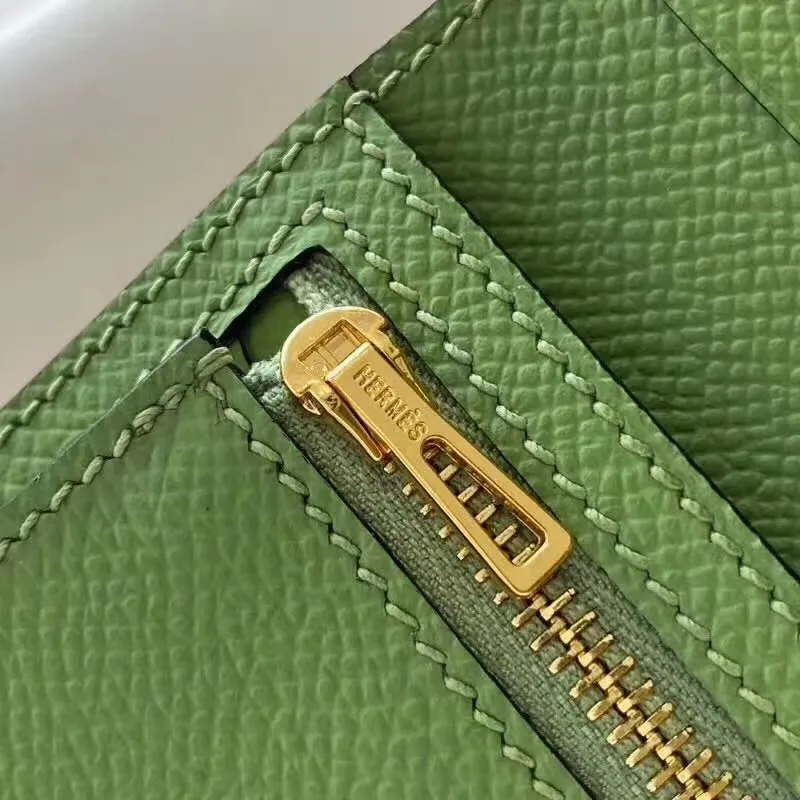 Hermes Bearn Compact Wallet In Vert Criquet Epsom Leather