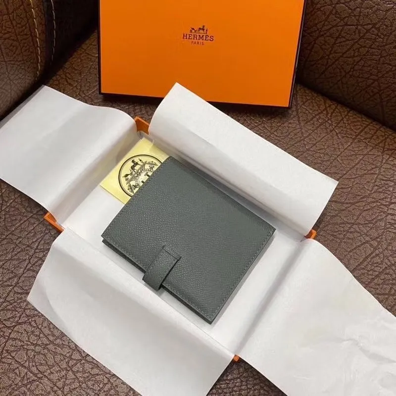 Hermes Bearn Compact Wallet In Vert Amande Epsom Leather