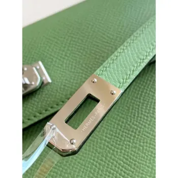 Kelly Classique To Go Wallet In Vert Criquet Epsom Calfskin