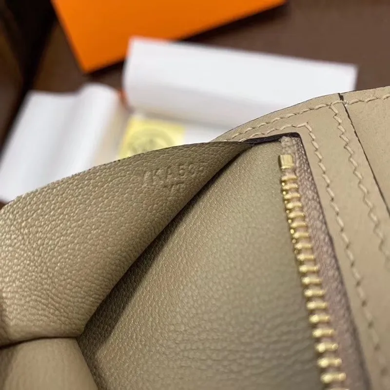 Hermes Bearn Compact Wallet In Trench Epsom Leather
