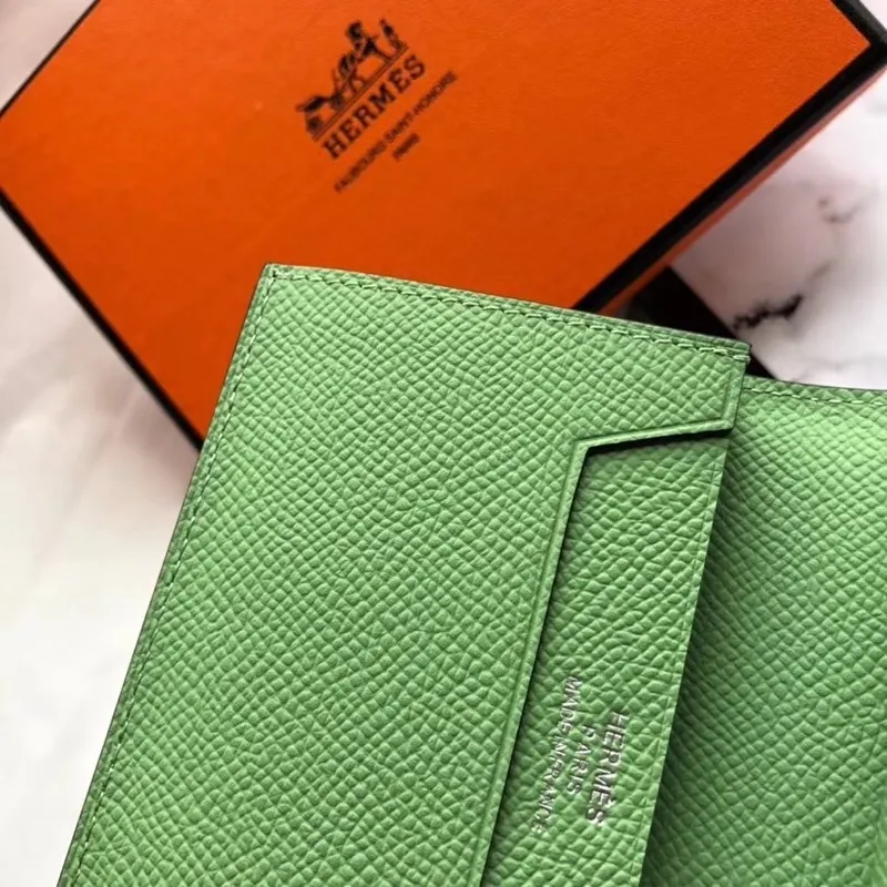 Hermes Bearn Mini Wallet In Vert Criquet Epsom Leather