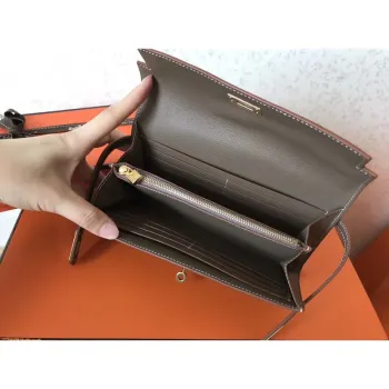 Kelly Classic Long Wallet In Taupe Epsom Leather