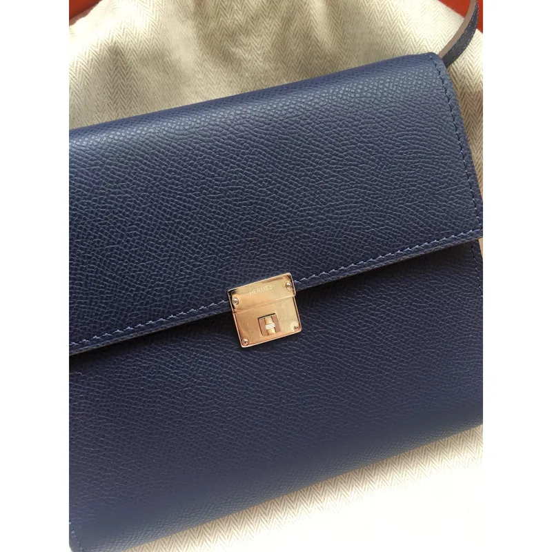 Hermes Sapphire Clic 16 Wallet With Strap