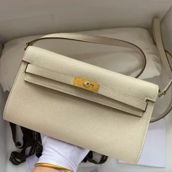 Kelly Classique To Go Wallet in Craie Epsom Calfskin